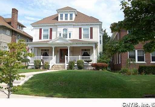 2nd image of 106 Ruskin Ave