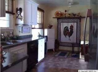 312 Meadowbrook Dr SE, Huntsville, AL 35803