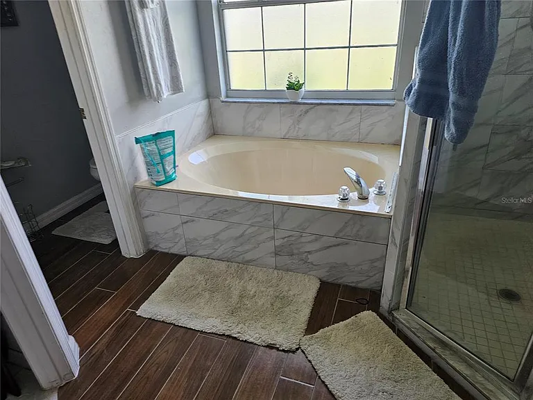 557 Eagle Ct — Photo 18