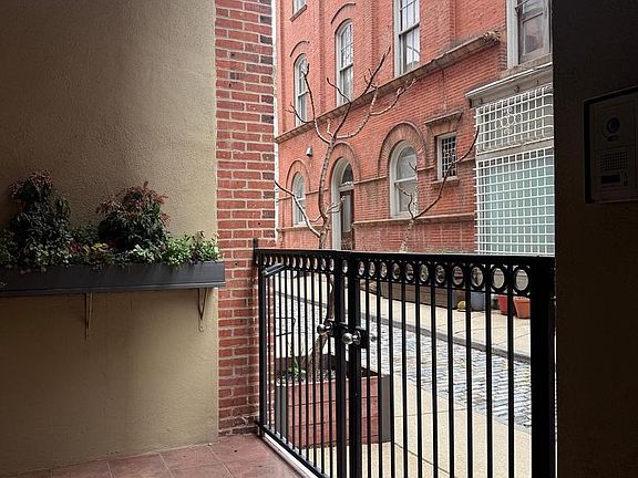 3rd image of 115 Cuthbert St Unit H