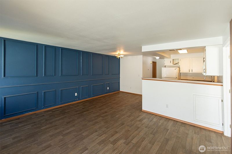 5th image of 105 Peach Tree Lane #1