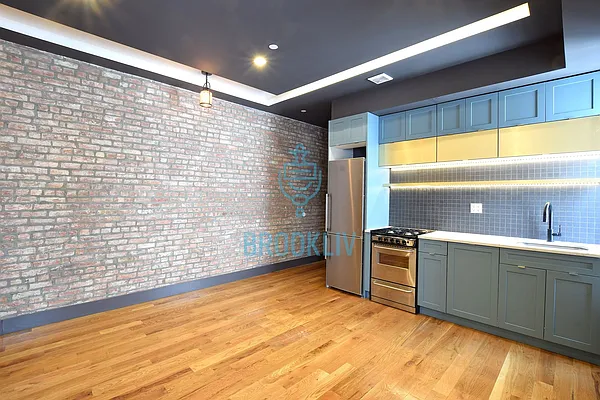 Rented by null | media 18