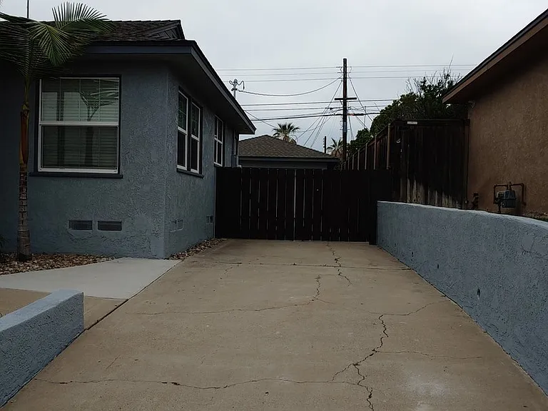 6682 Birchwood St — Photo 33