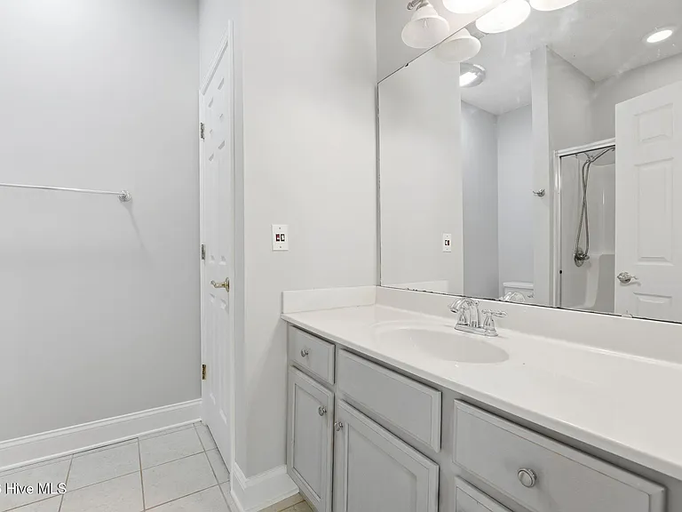25 Kingswood Cir — Photo 41