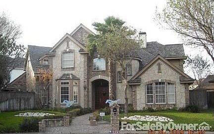 1st image of 716 Wisteria Ave
