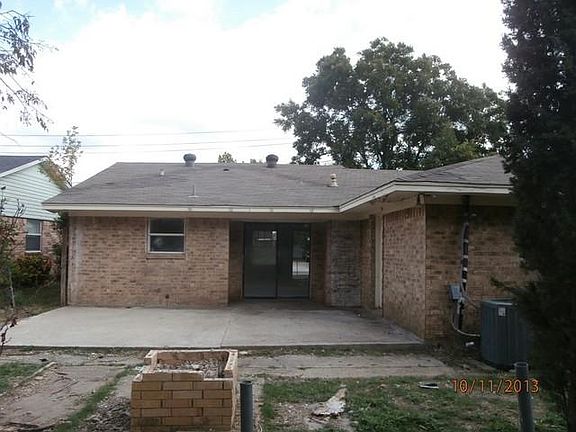 2nd image of 2237 Avenue A