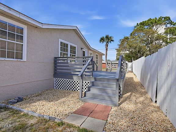 5th image of 613 Gardenia St