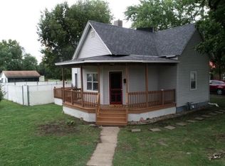 302 Bensyl Ave, Danville, IL 61832