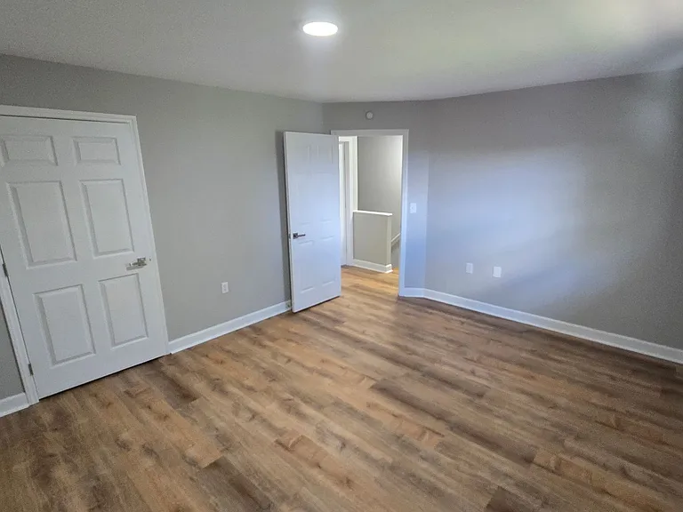 3459 Bloomingdale Rd #6 — Photo 12