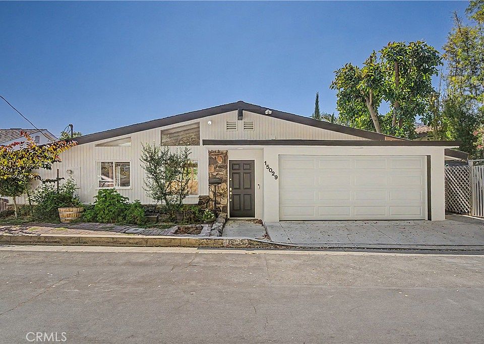 1st image of 15029 Encanto Dr