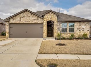 2404 Rosharon Dr, Forney, TX 75126