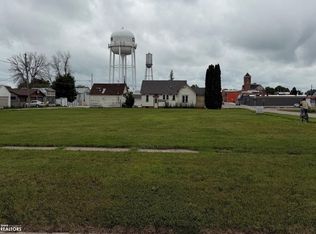 410 S Main St, Clarion, IA 50525