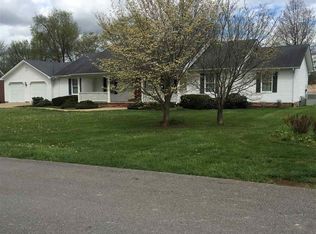 990 College St, Smiths Grove, KY 42171