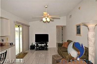 4th image of 419 SE 24th St