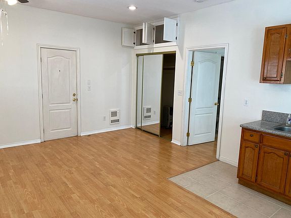 5th image of 212 W Palmer Ave APT 16