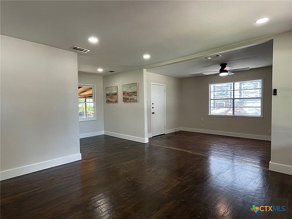 4th image of 1603 E Crestwood Dr