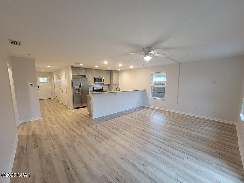 1st image of 2512 Shady Oak Ct