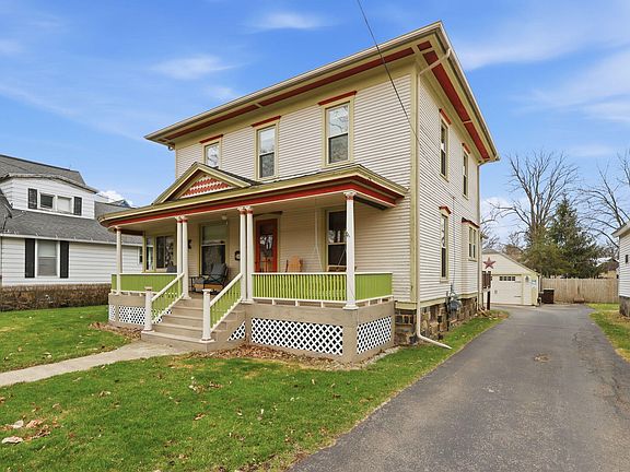 2nd image of 312 Perry St