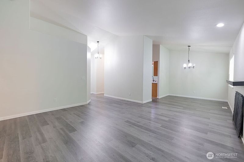 5th image of 10720 Eustis Hunt Road E