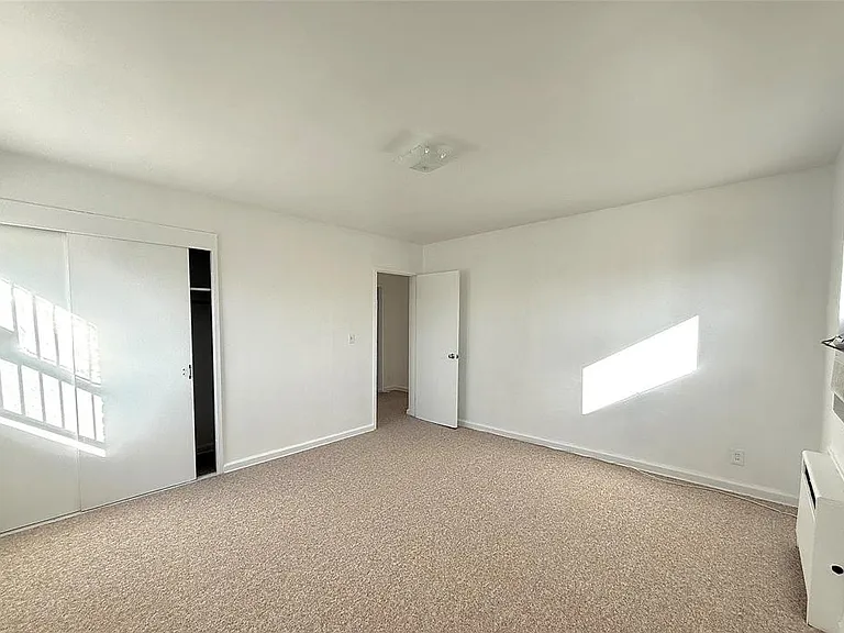 3071 Edwin Ave #1B — Photo 15