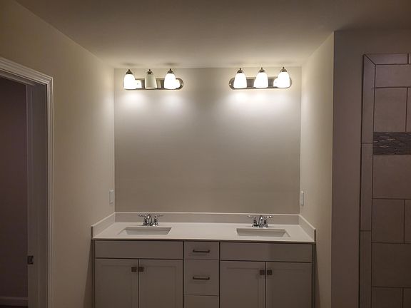 5th image of 321 Diversity Way