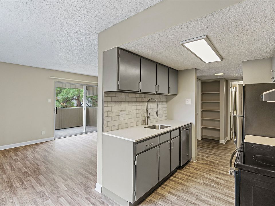 1st image of 3322 W 13th St #117