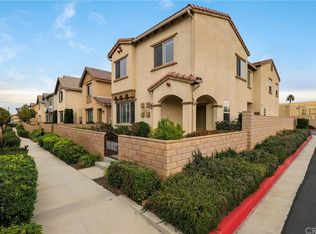 402 Amargosa Way, Corona, CA 92878