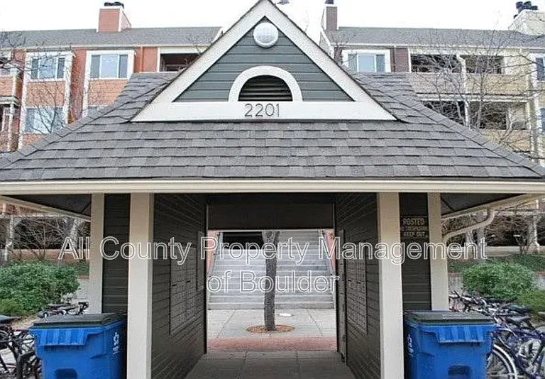2201 Pearl St #116 — Photo 1