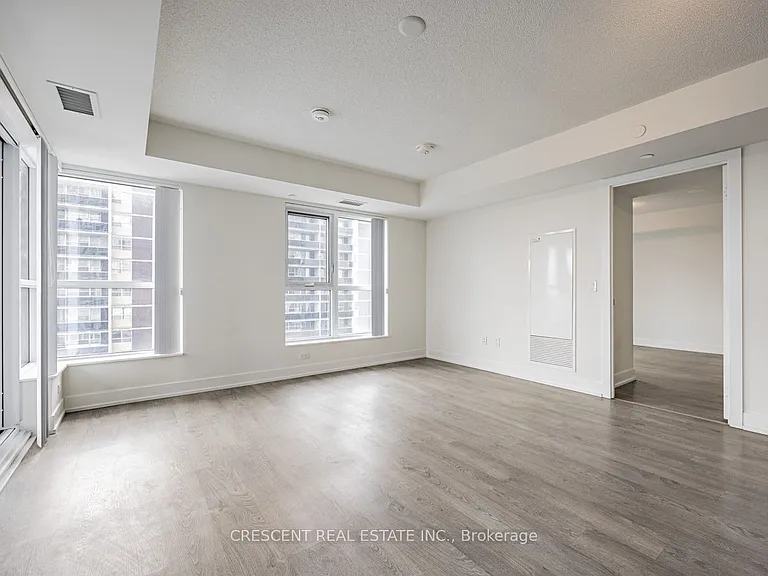 9 Mabelle Ave #2423 — Photo 13