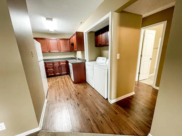 2343 W St #4, Lincoln, NE 68503