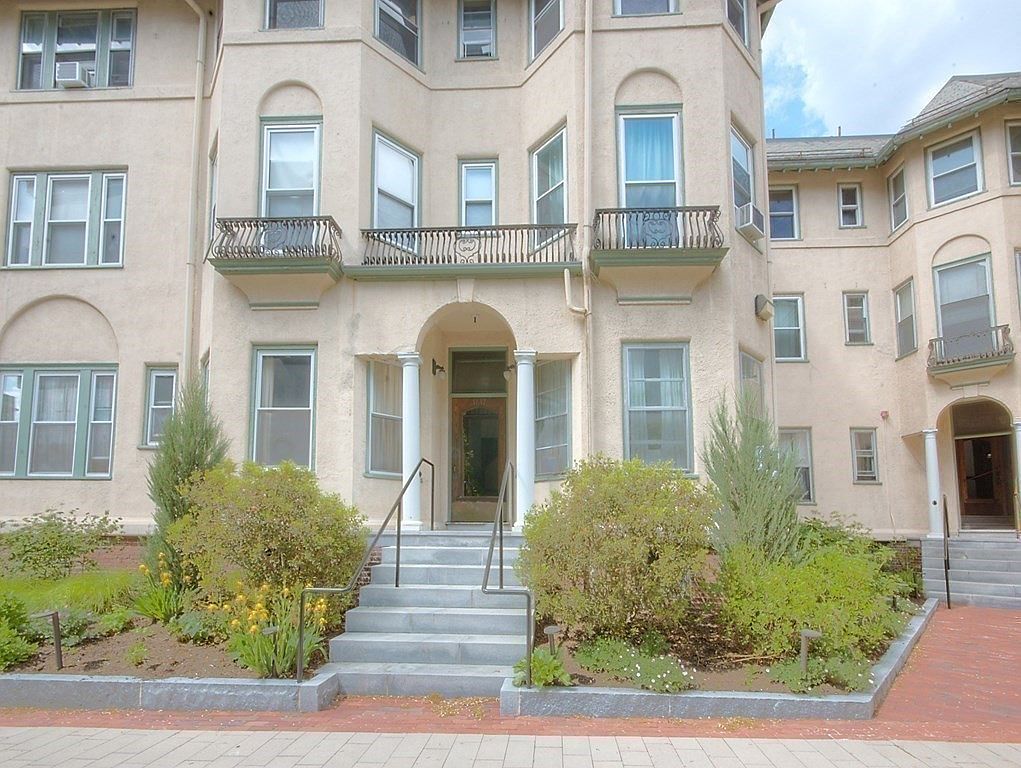 1617 Massachusetts Ave Apt 33 Cambridge Ma 02138 Mls 72843031 Zillow