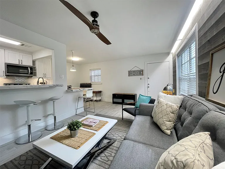 1855 Portsmouth St #7G — Photo 8