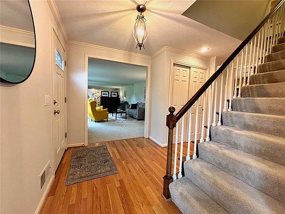 3rd image of 64 Framingham Ln
