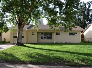 112 Doris Dr, Colorado Springs, CO 80911