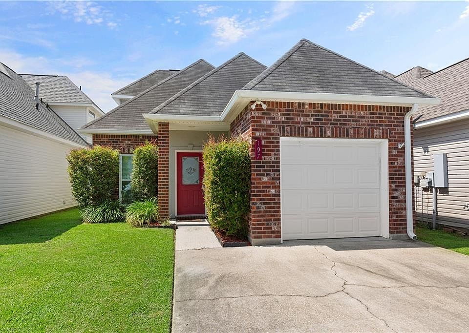 1st image of 197 Emerald Oaks Dr #197