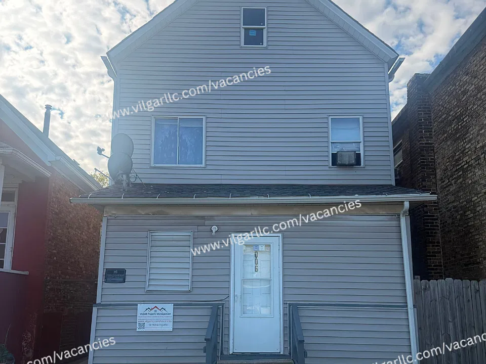 5006 Magoun Ave