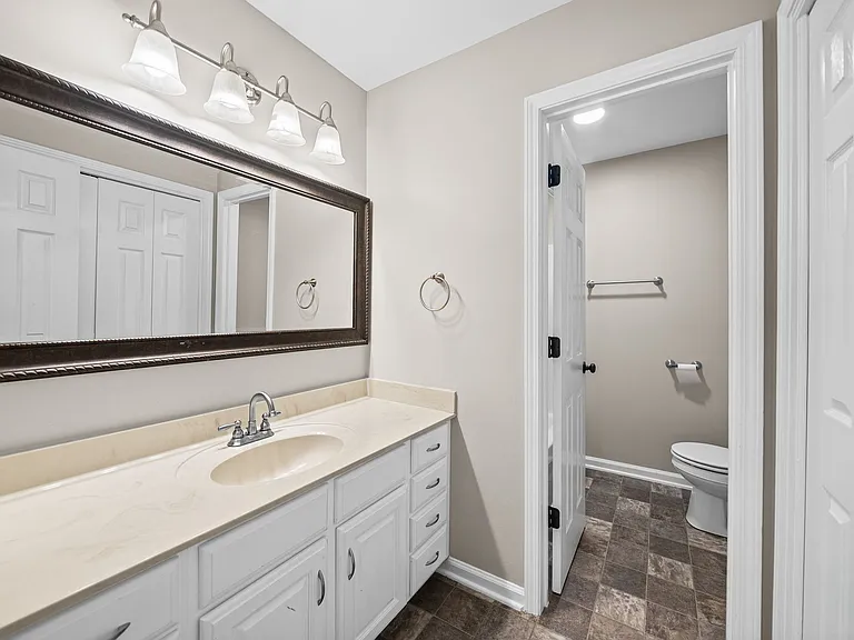 405 Tranquill Ln — Photo 27