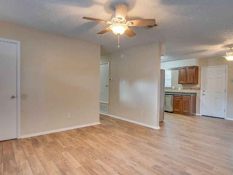 386 Quigley Rd — Photo 7