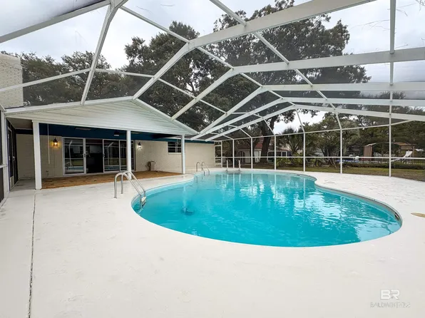 1409 E Fairway Dr, Gulf Shores, AL 36542