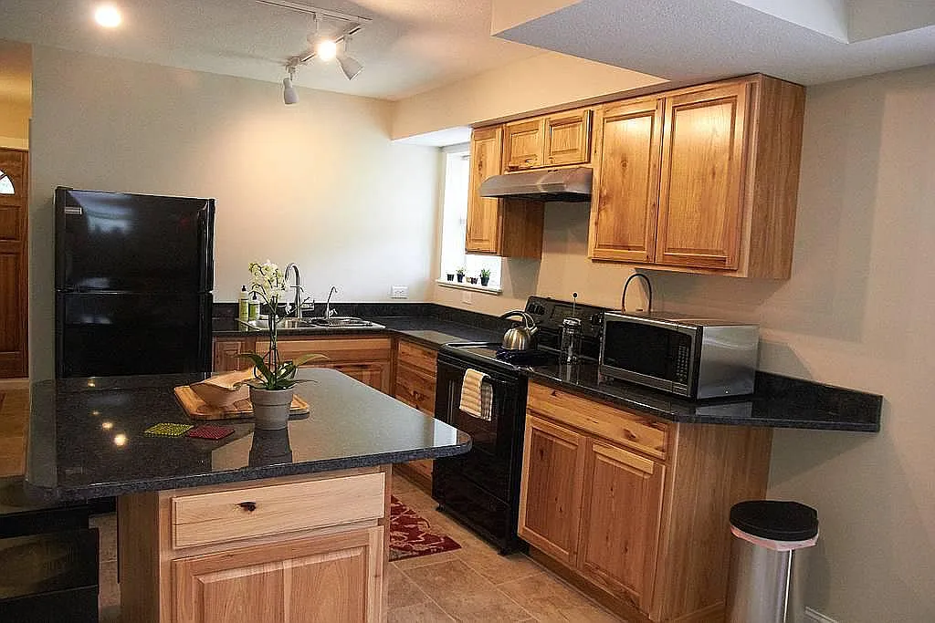 1 bed, 700 sqft, $1,625 — Photo 1