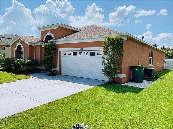 3rd image of 5068 Heatherstone Dr