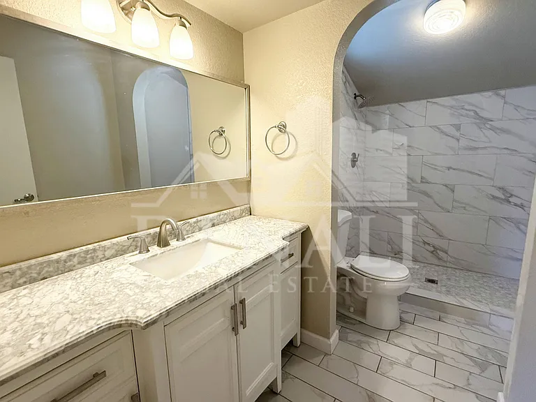 1529 E Edgewater Dr — Photo 22