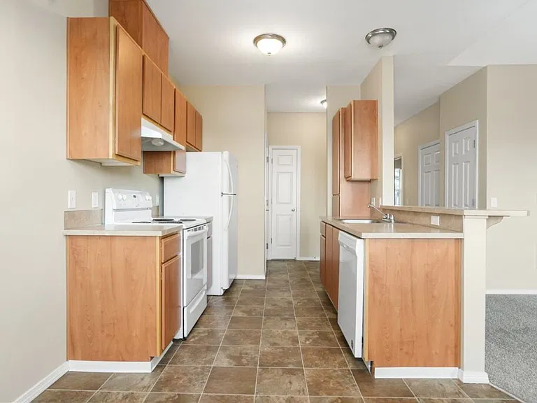Baxter Ridge Apartments — Photo 18