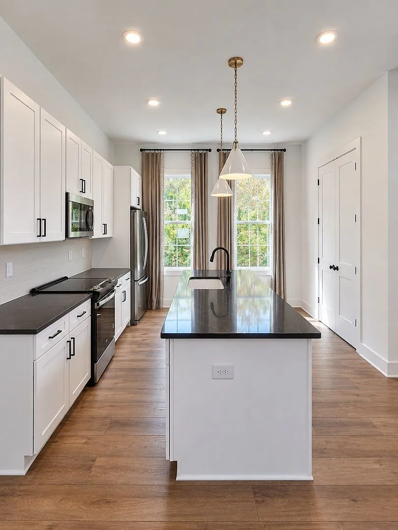 2 bed, 2.0 bath, 1171 sqft, $2,700 — Photo 4