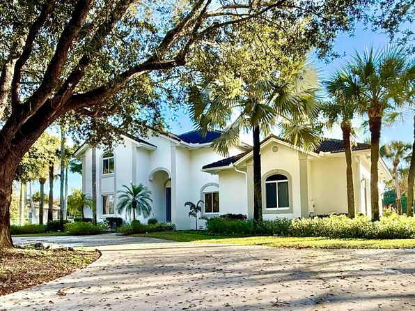 2930 Piper Way, Wellington, FL 33414