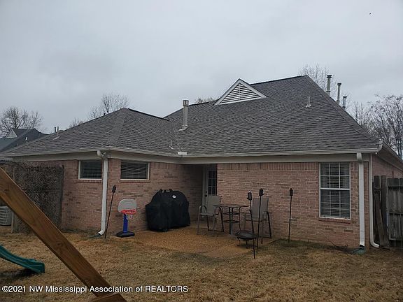3rd image of 4519 Graham Lake Dr