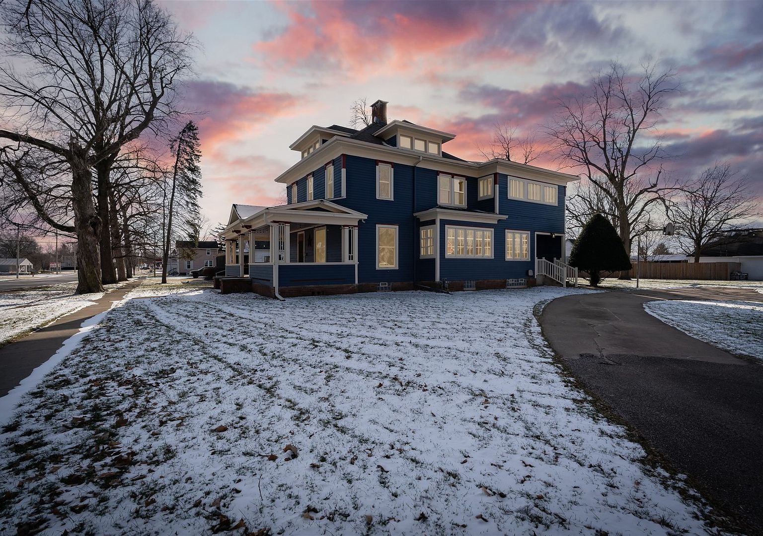 211 N Minier Ave, Minier, IL 61759 Zillow