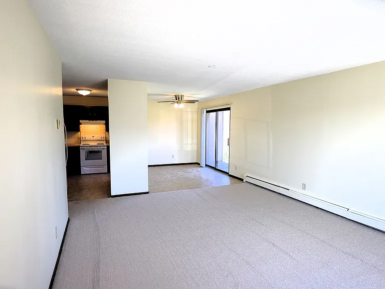 4000 Parklawn Ave — Photo 11