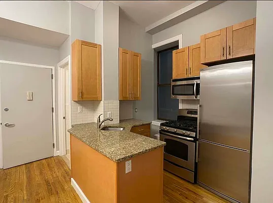 Rented by Tourma Realty LLC | media 14