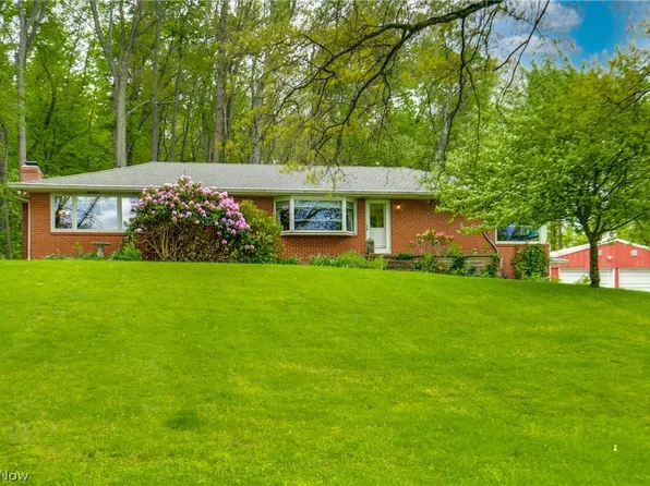 5666 Butterbridge Rd NW, Canal Fulton, OH 44614